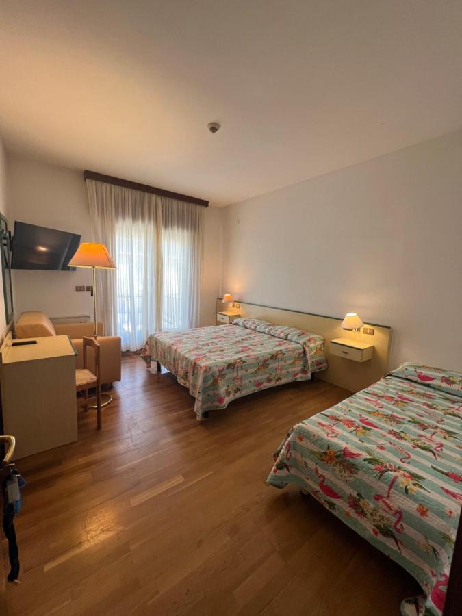 Hotel San Marco Lido di Jesolo Bagian luar foto